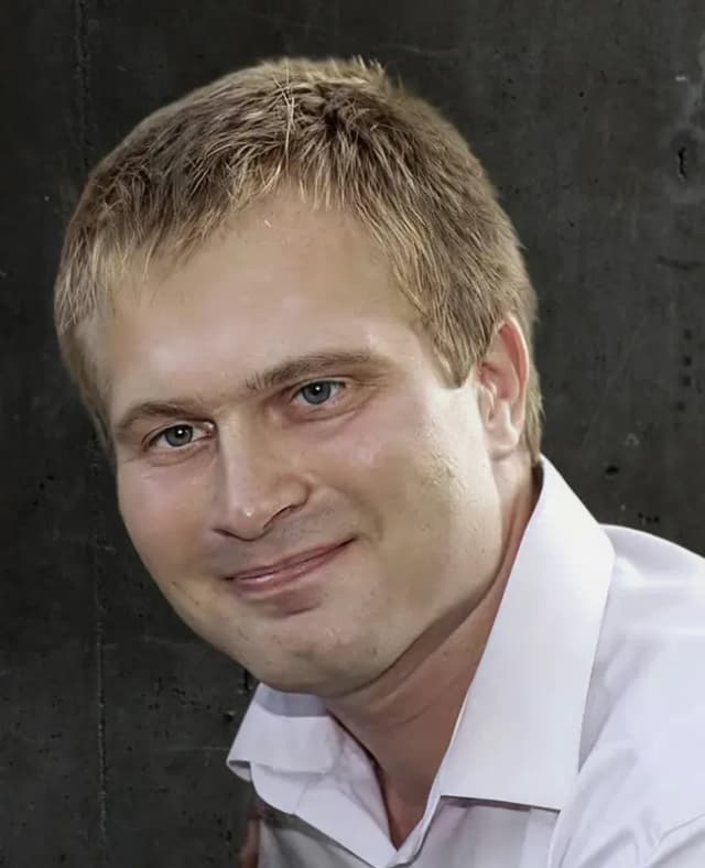 team`s member photo
